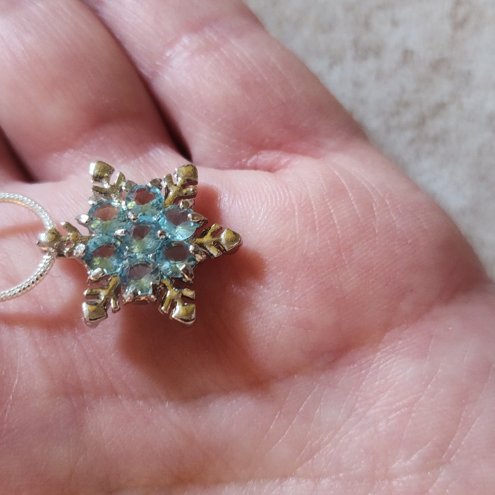 COPY - New aquamarine color snowflake 925 stamped 20" necklace